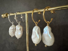 Load image into Gallery viewer, Baroque Freshwater Pearl Hoop earrings