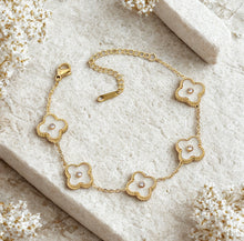 Load image into Gallery viewer, Four leaf clover stainless steel bracelet - 15 colours