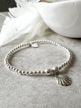 Load image into Gallery viewer, Shell Charm Beaded Bracelet