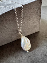 Load image into Gallery viewer, Baroque Freshwater Pearl Necklace