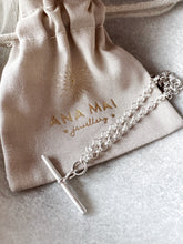 Load image into Gallery viewer, Sterling Silver T Bar Chain Bracelet