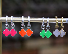 Load image into Gallery viewer, Single Clover huggie hoop earrings