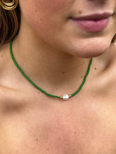 Load image into Gallery viewer, Colourful Freshwater Pearl Beaded 16” Choker Necklace