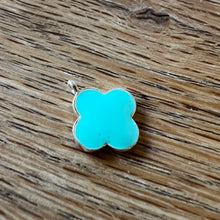 Load image into Gallery viewer, Single Clover huggie hoop earrings