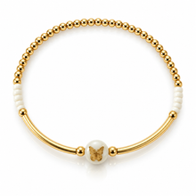 Load image into Gallery viewer, Gold Filled Bracelet with Glass Butterfly bead
