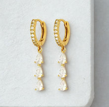 Load image into Gallery viewer, Crystal Coloured drop huggies
