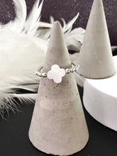 Load image into Gallery viewer, Mother of Pearl Clover Beaded Stretch Ring

