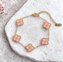 Load image into Gallery viewer, Four leaf clover stainless steel bracelet - 9 colours
