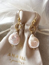 Load image into Gallery viewer, Baroque Freshwater Pearl circle pendant earrings
