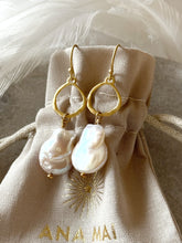 Load image into Gallery viewer, Baroque Freshwater Pearl organic circle pendant earrings
