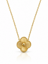 Load image into Gallery viewer, Four leaf clover pendant gold necklace - 3 colours
