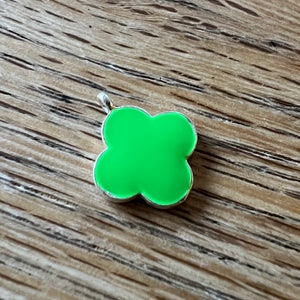 Single Clover huggie hoop earrings