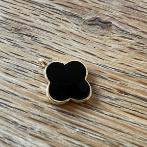 Single Clover huggie hoop earrings